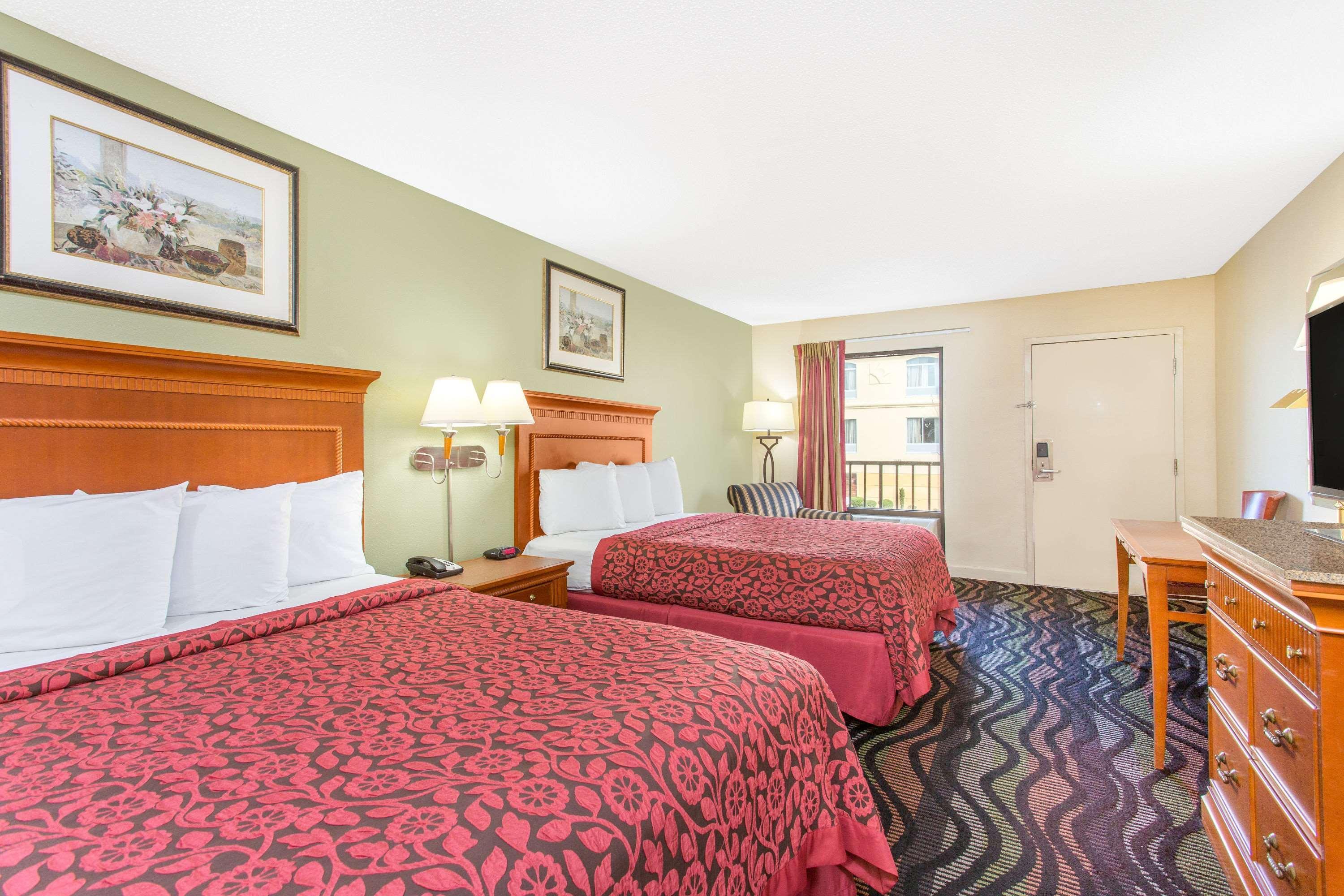 Days Inn By Wyndham Florence/I-95 North Luaran gambar