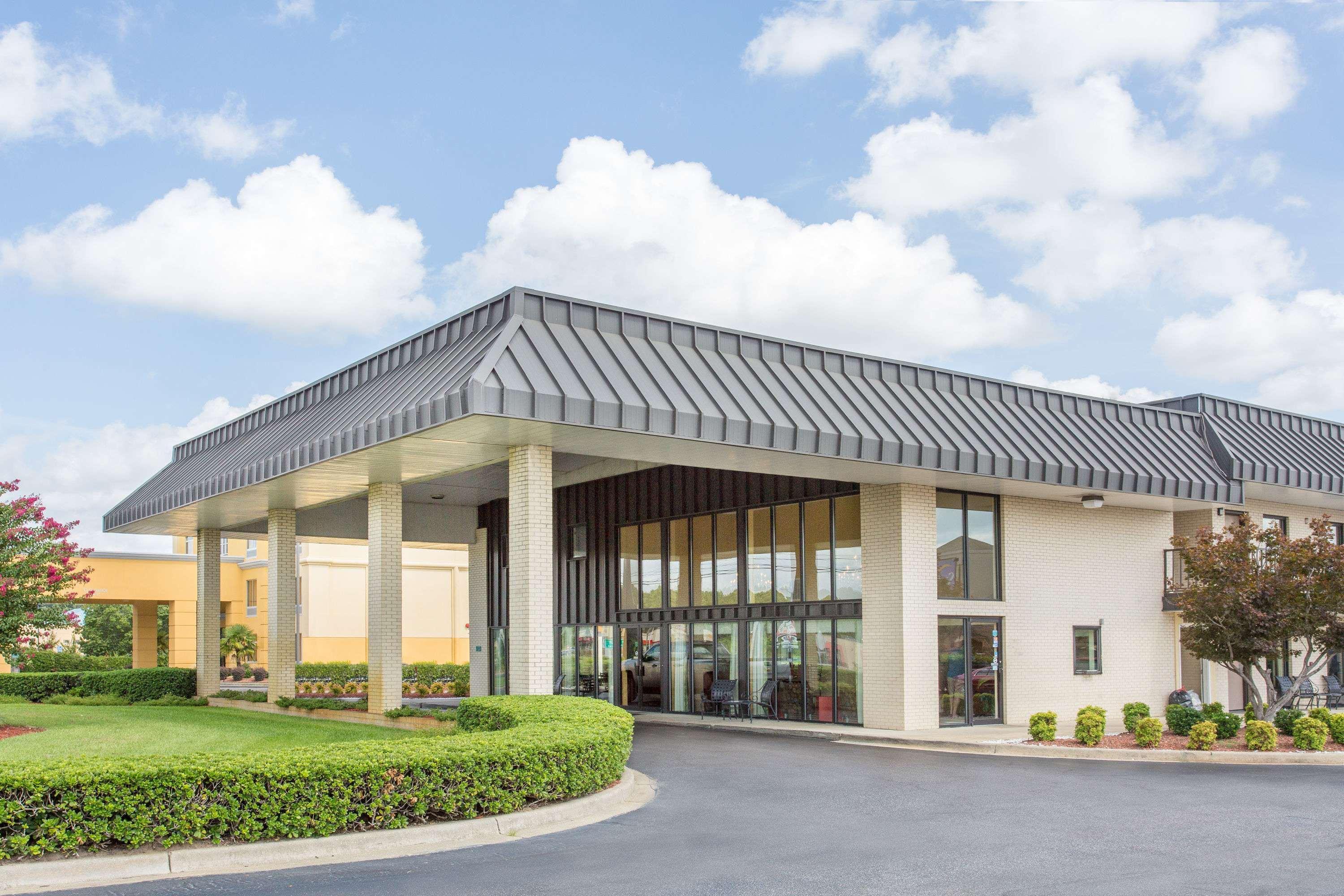 Days Inn By Wyndham Florence/I-95 North Luaran gambar