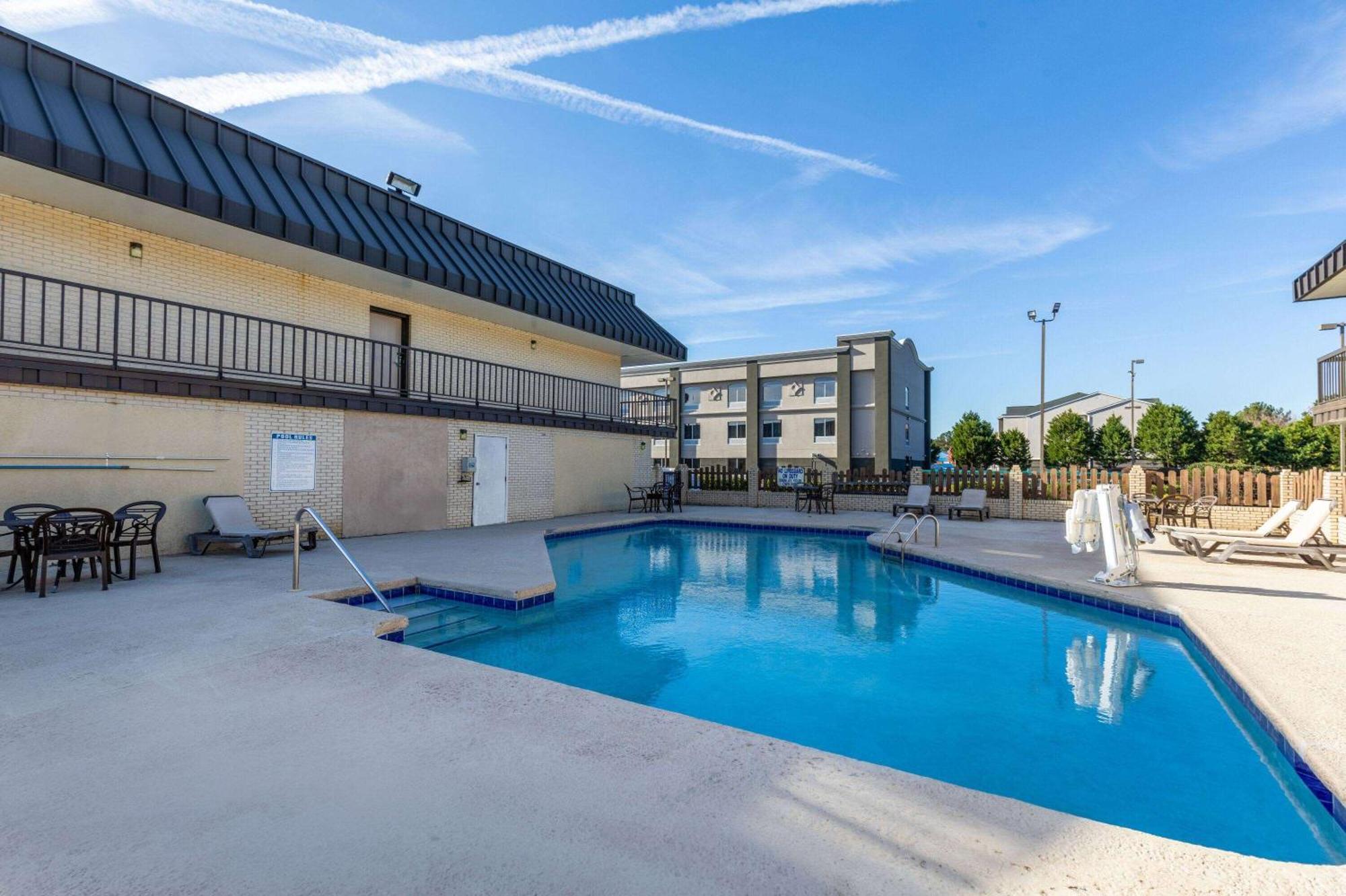Days Inn By Wyndham Florence/I-95 North Luaran gambar